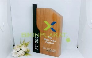 bikin plakat kayu