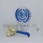 bikin plakat akrilik