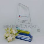 bikin plakat akrilik